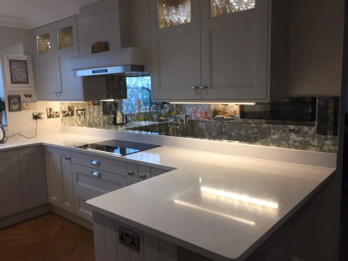 Antique Mirror Splashback. 1